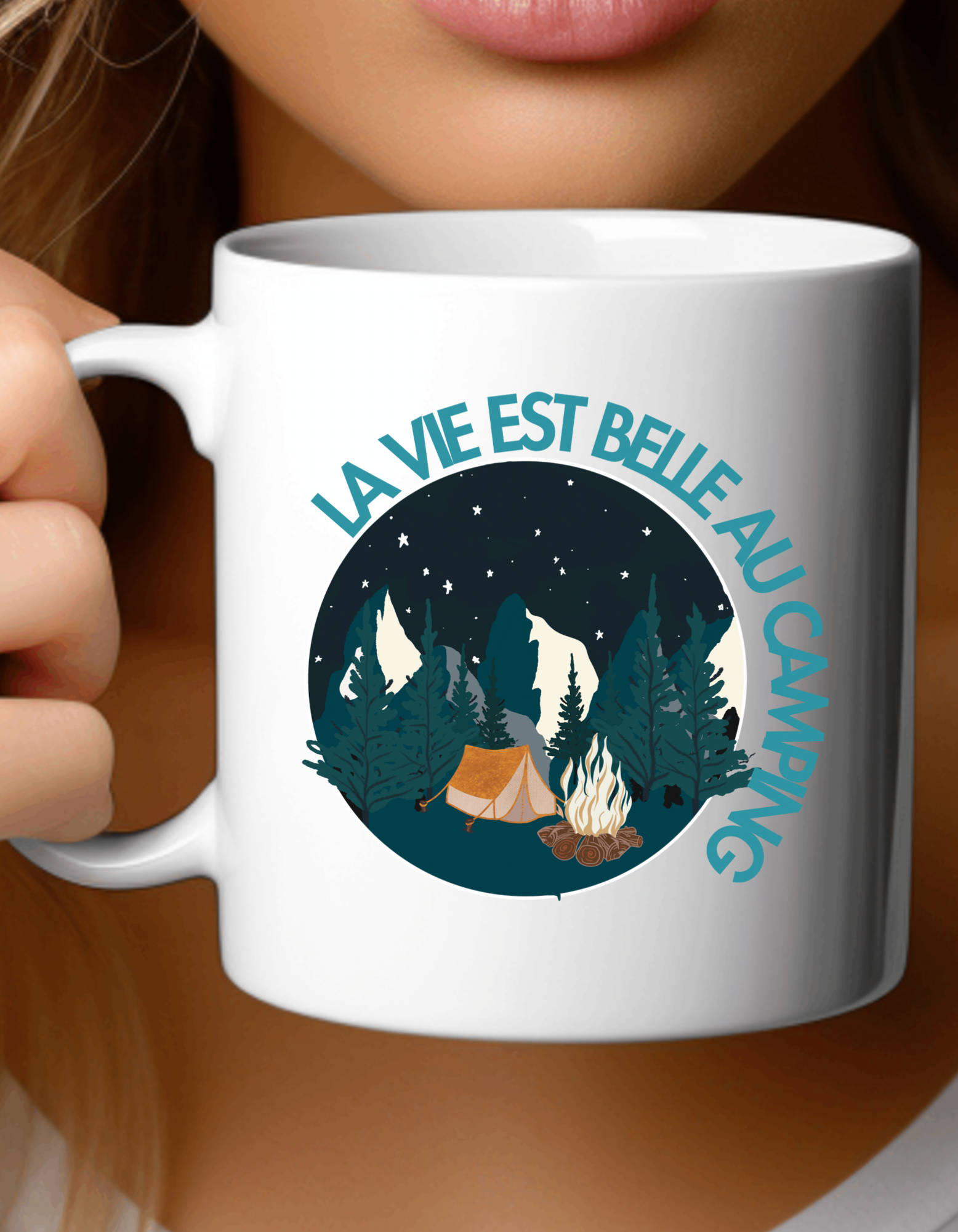 Mug ou tasse à café vintage effet grés motif fleuri émaillée Beige/Bleu Mug ou tasse à café vintage effet grés motif fleuri émaillée Beige/Bleu