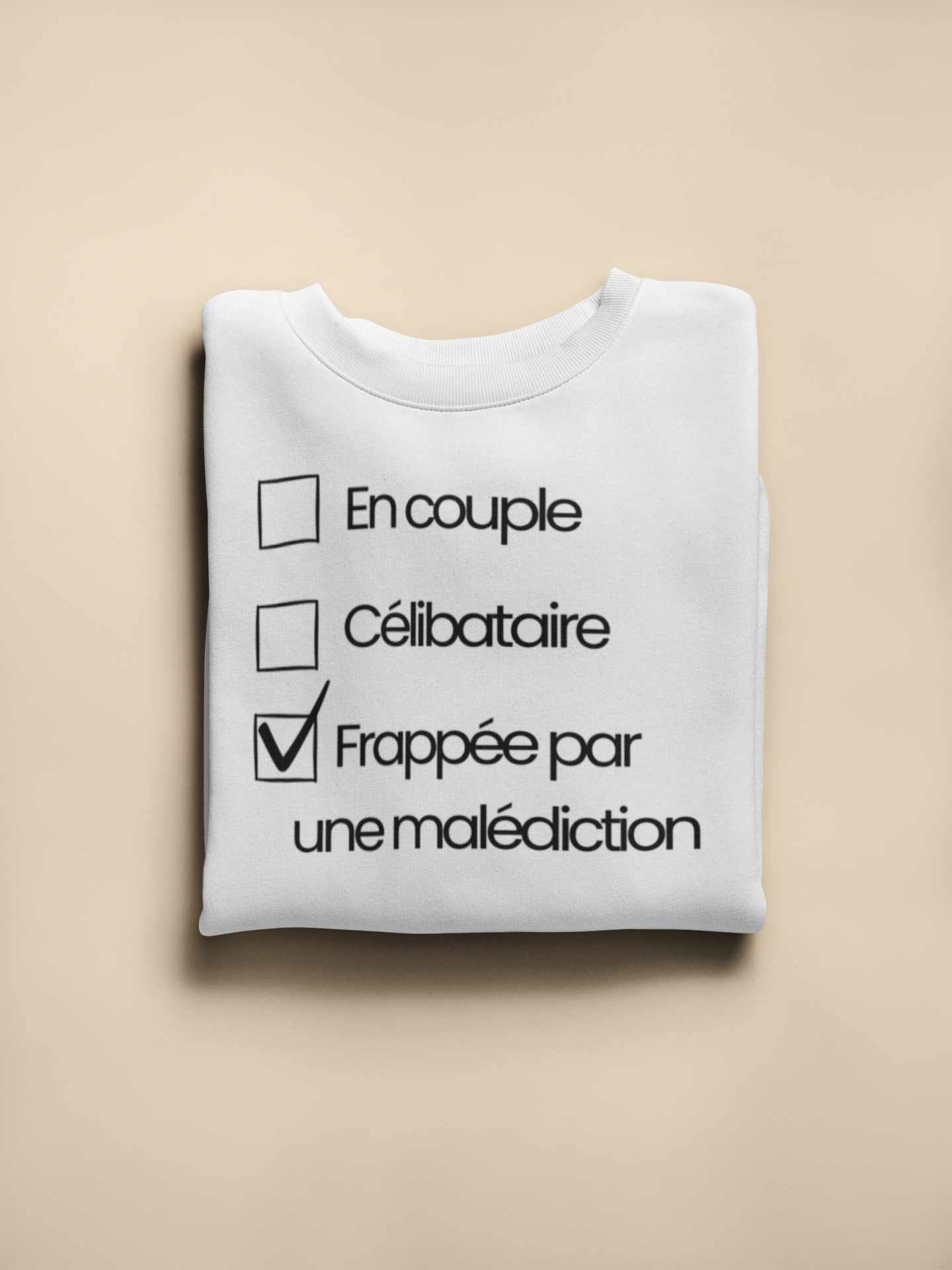 Crewneck - En couple, célibataire, frappée par une malédiction