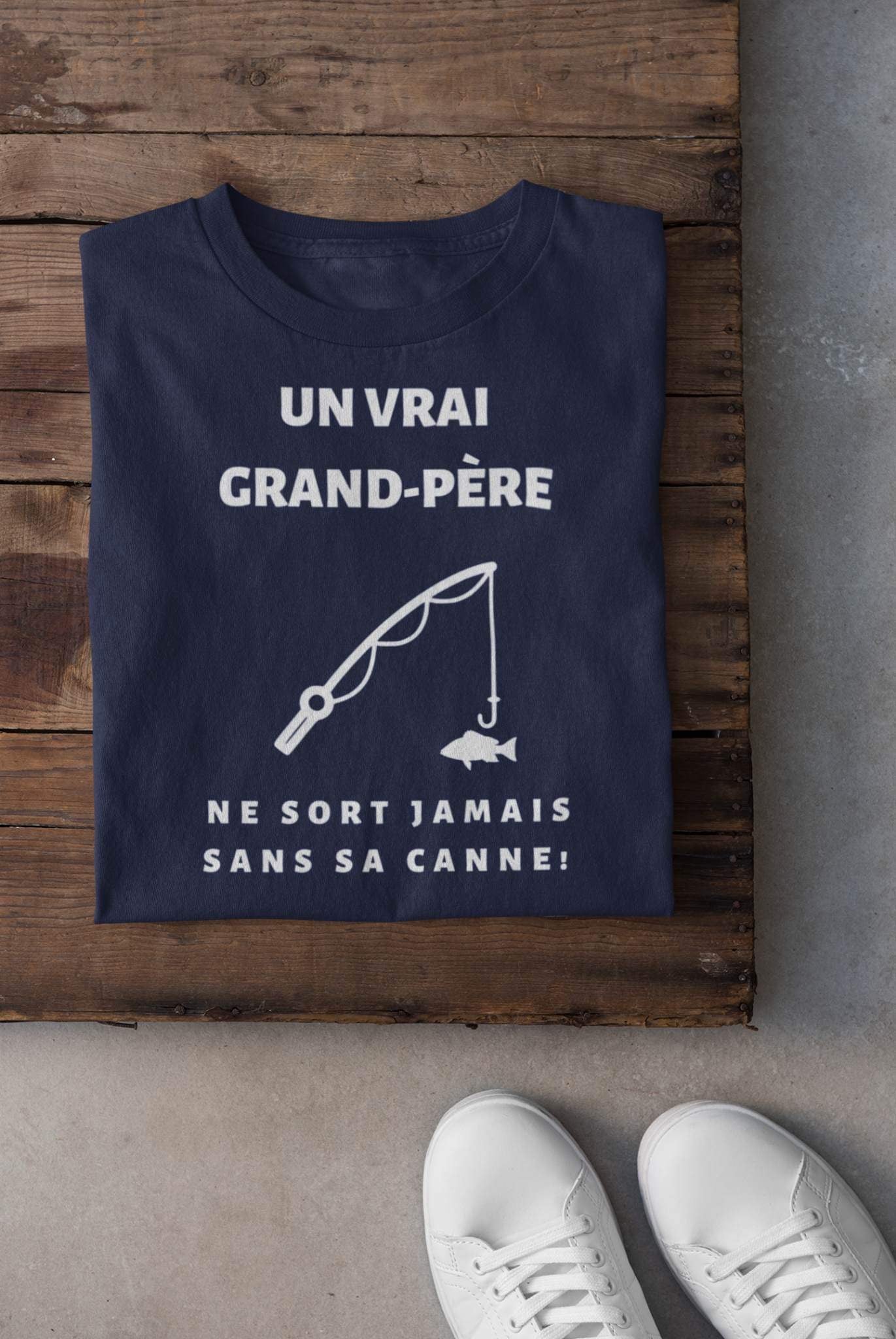 T-shirt - Un vrai grand-père ne sort jamais sans sa canne