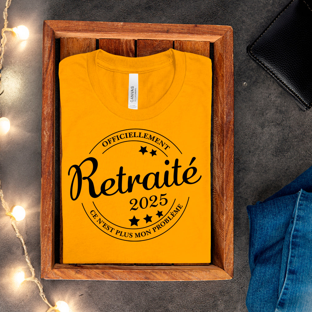 T-shirt - Officiellement retraité(e) - À personnaliser