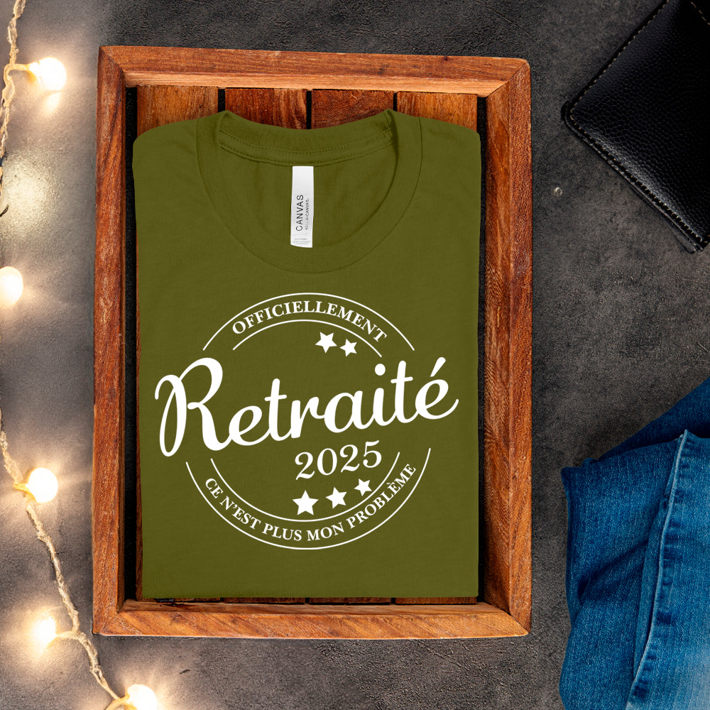 T-shirt - Officiellement retraité(e) - À personnaliser