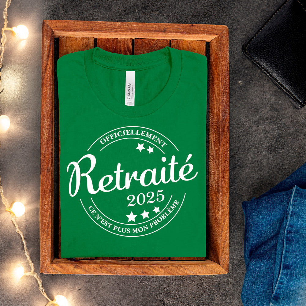 T-shirt - Officiellement retraité(e) - À personnaliser